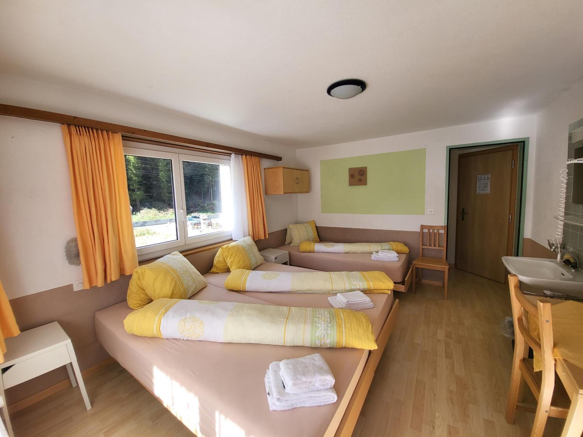 Pension Heino Saas-Grund Bagian luar foto