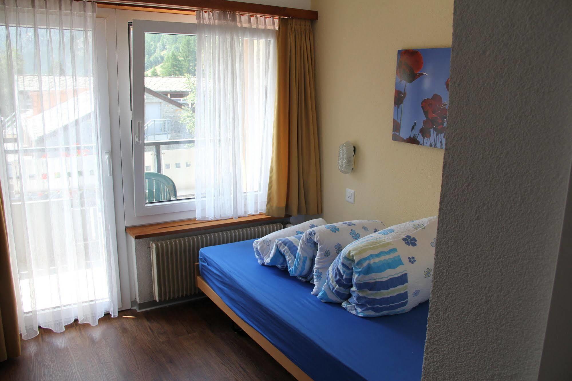 Pension Heino Saas-Grund Bagian luar foto