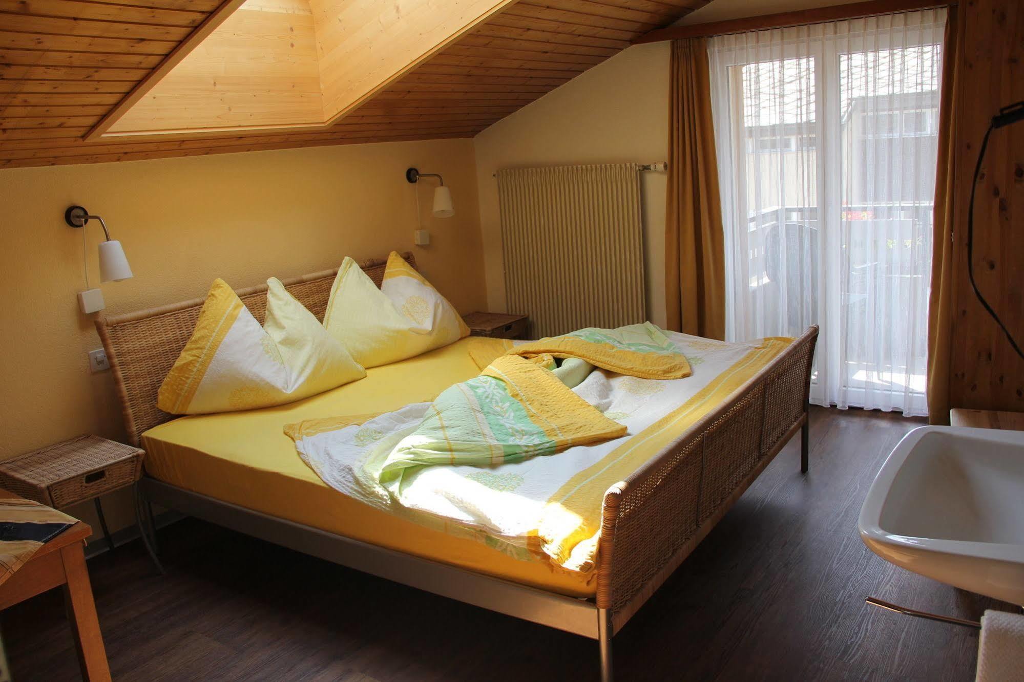 Pension Heino Saas-Grund Bagian luar foto